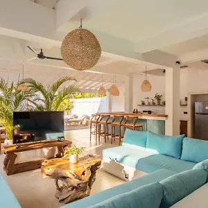 2 Bdr Villa, Walking Distance To Beach. , Seminyak Indonésie